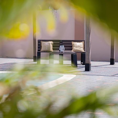 Av Curacao - Centrally Located Spacious Apartment Willemstad Ngoại thất bức ảnh
