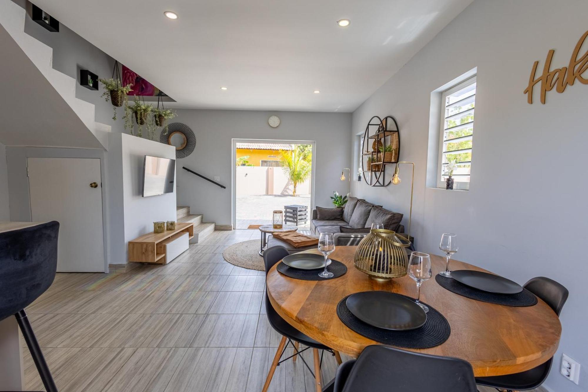 Av Curacao - Centrally Located Spacious Apartment Willemstad Ngoại thất bức ảnh