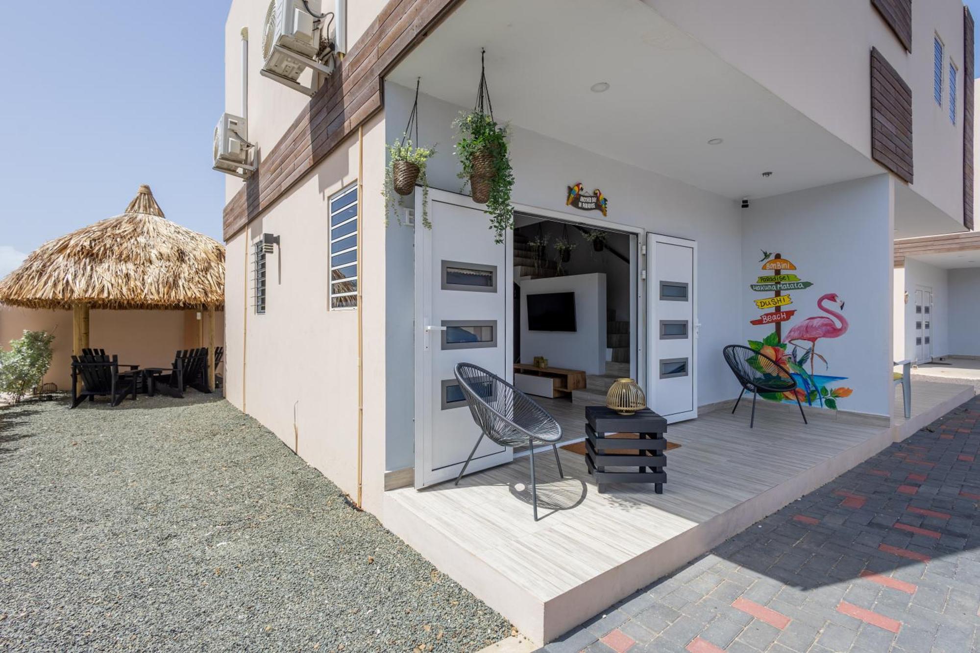Av Curacao - Centrally Located Spacious Apartment Willemstad Ngoại thất bức ảnh